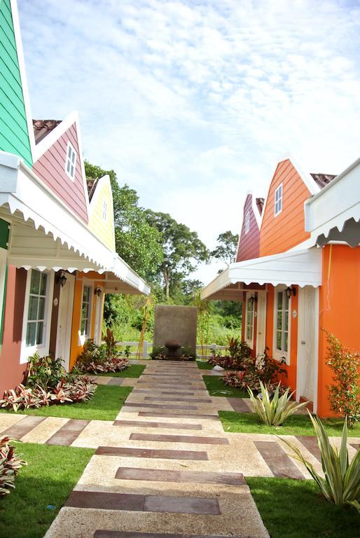 Color Ville Hotel Sha Certified Sakon Nakhon Eksteriør bilde