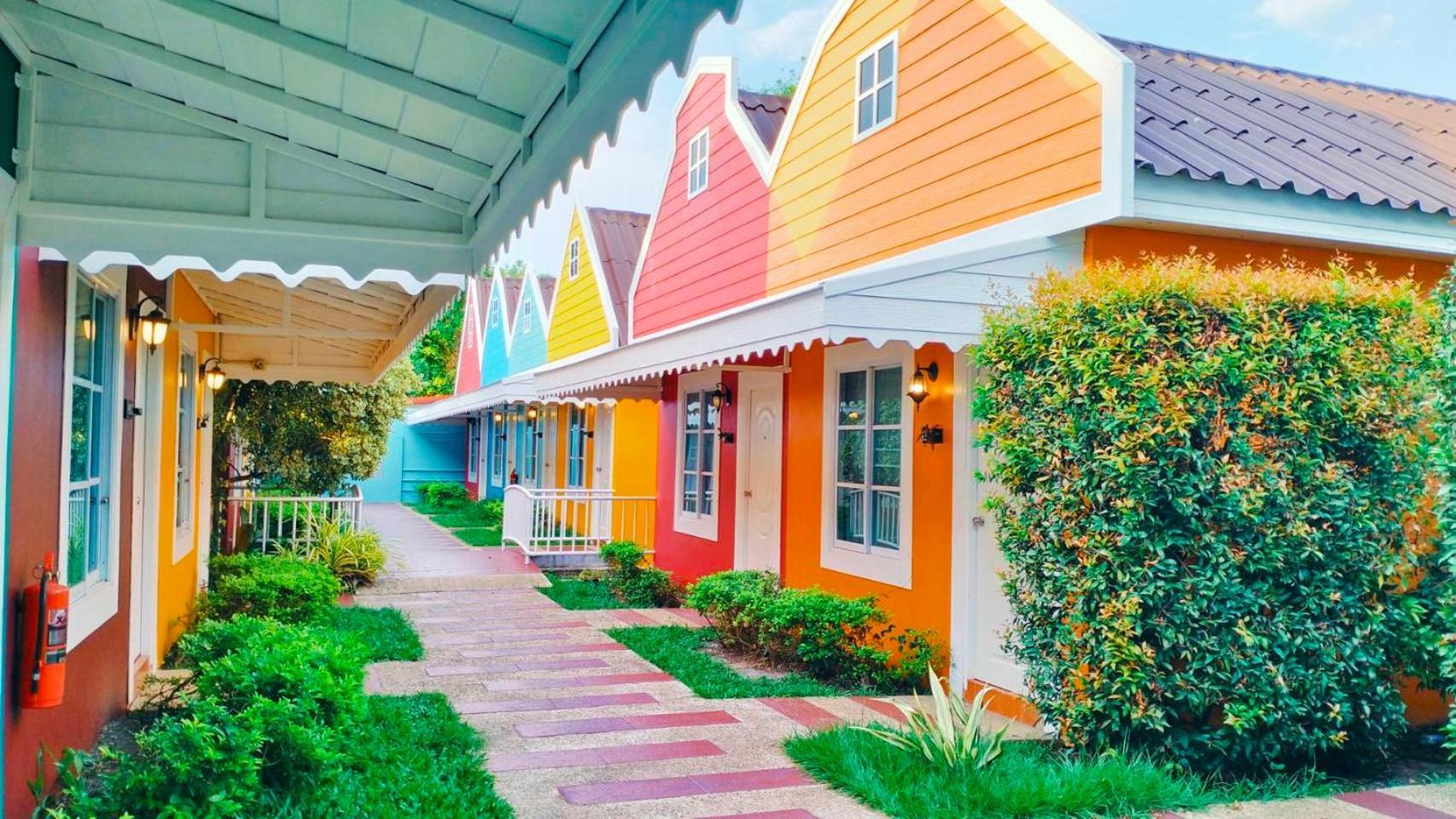 Color Ville Hotel Sha Certified Sakon Nakhon Eksteriør bilde